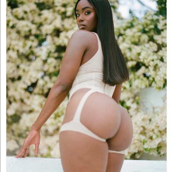 Laina Rauma Soft Gartered Corset XSMALL - Picture 3 of 9